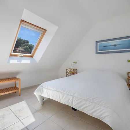 Proche De La Plage, Grande Maison Et Jardin Pour 12